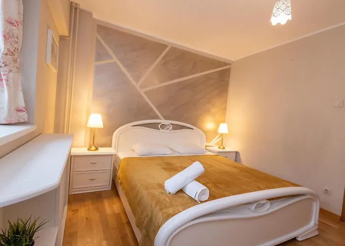 New Walter Old Center Bukurešť