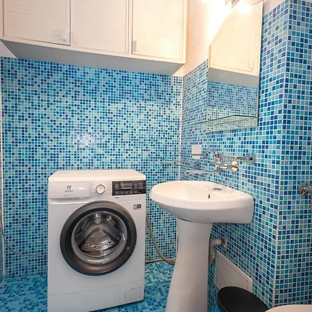 New Walter Old Center *