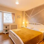 New Walter Old Center