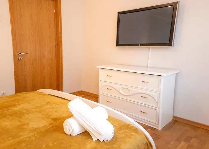 New Walter Old Center *