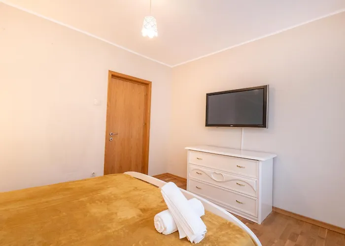 New Walter Old Center *