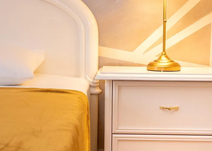 New Walter Old Center