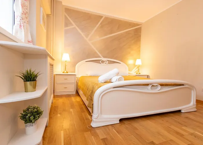 New Walter Old Center 부쿠레슈티