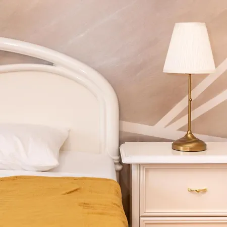 New Walter Old Center * Bükreş